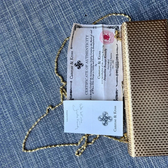 Camrose & Kross JBK Vintage Gold Minaudière Clutch w/ COA & Red Pouch - Picture 8 of 12